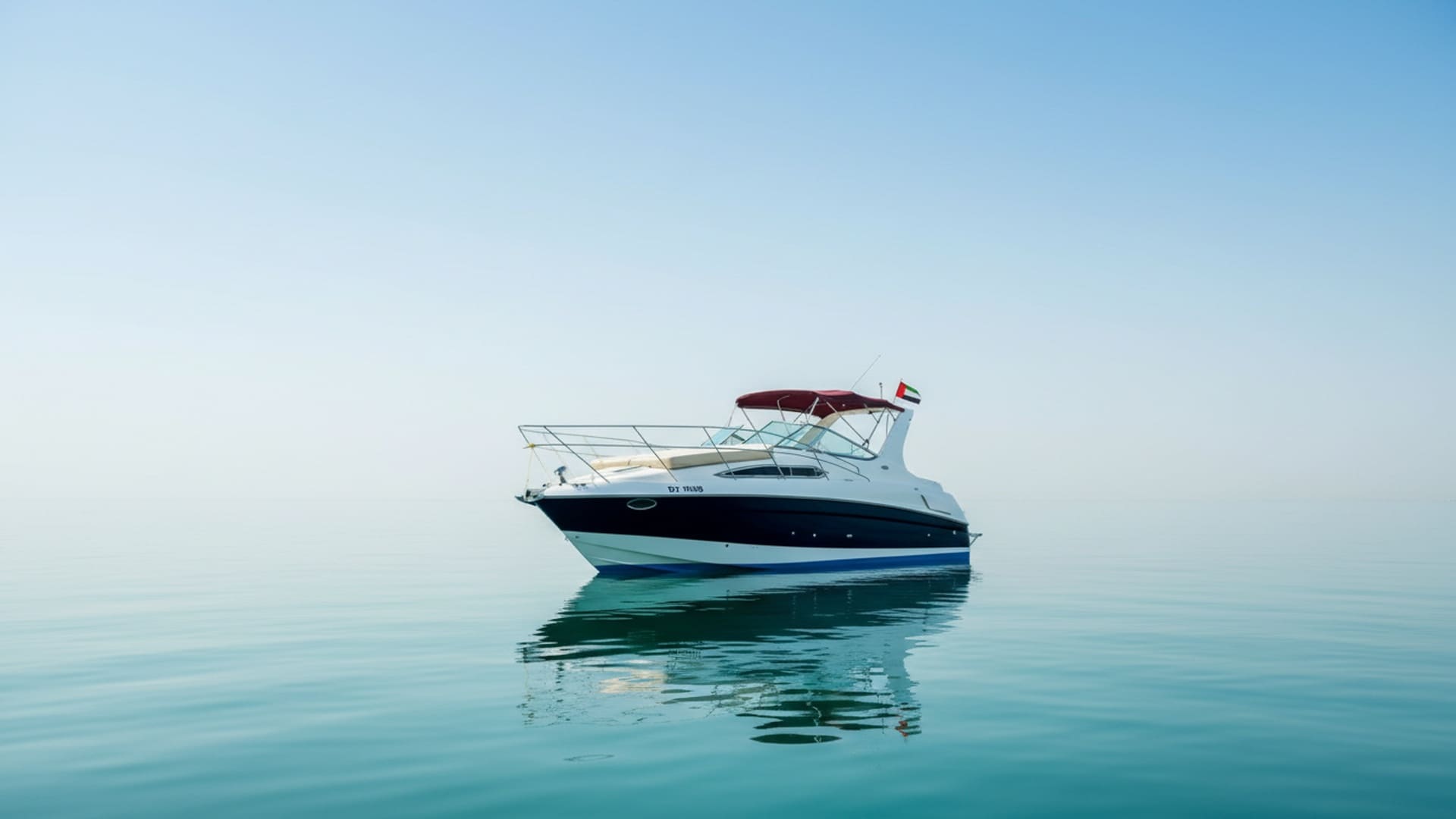 Coral Dream 33 ft premium yacht exterior view