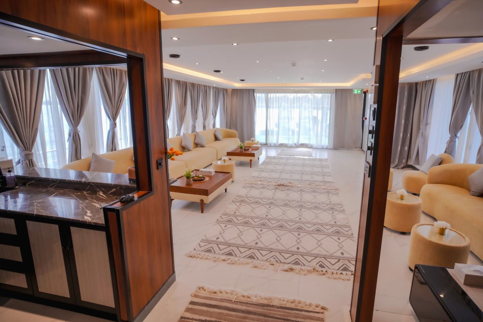 Bella Vitta: view 10