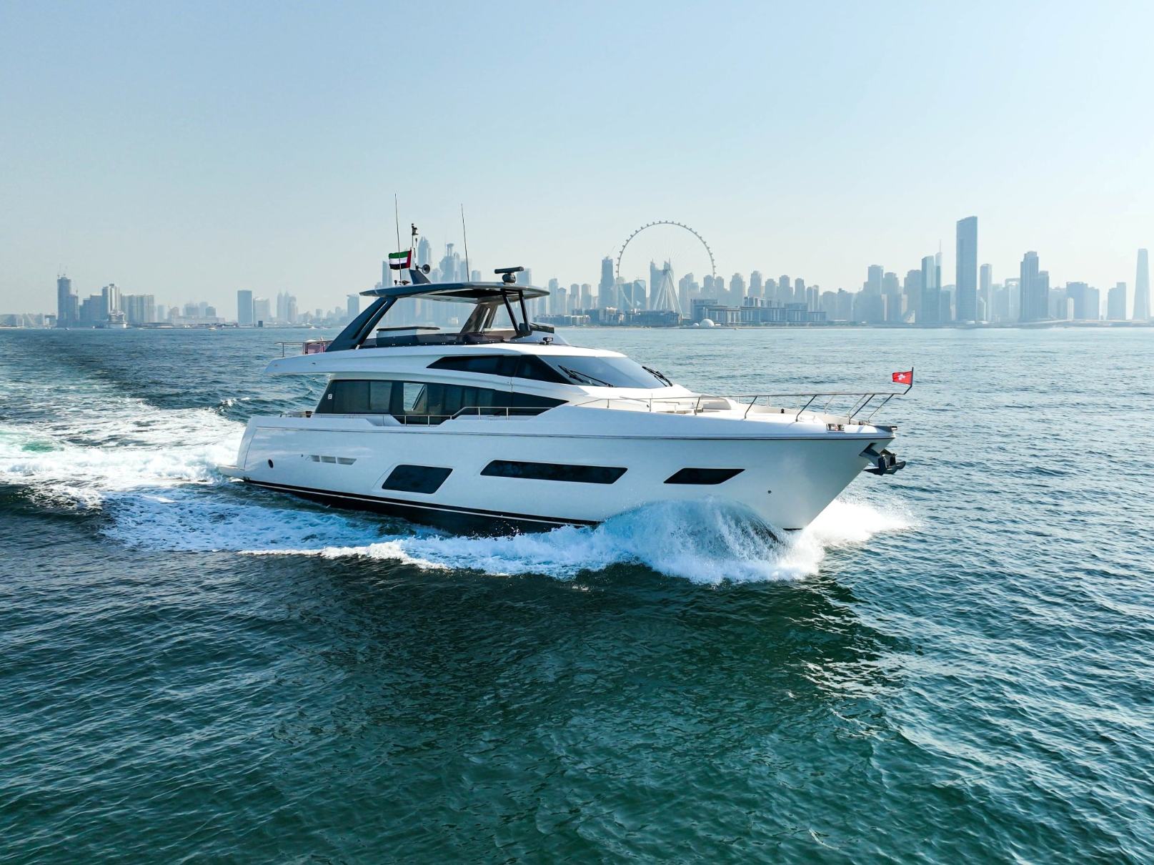Ferretti 78 ft: view 14