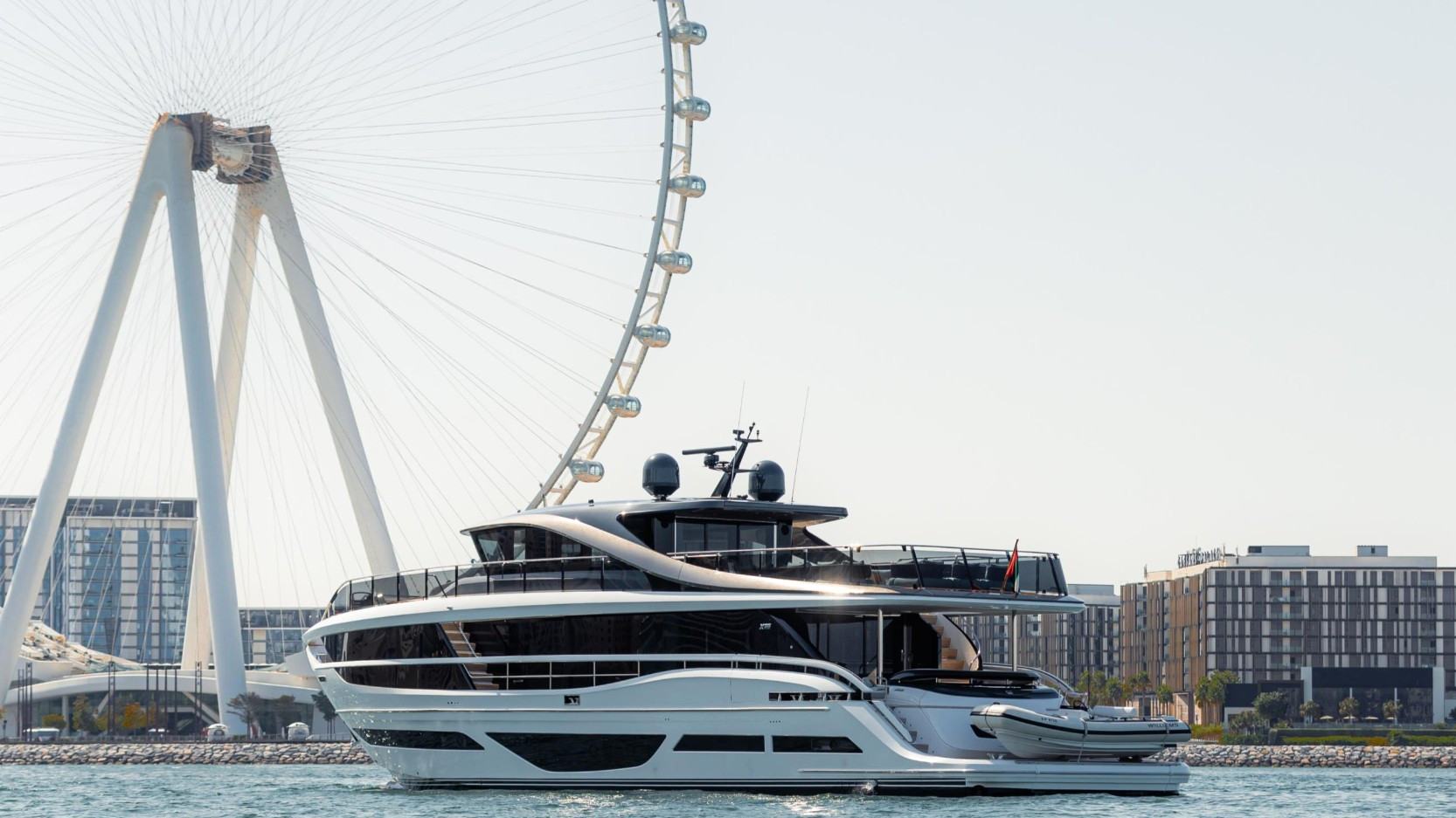 Princess 95X Super-flybridge: view 6
