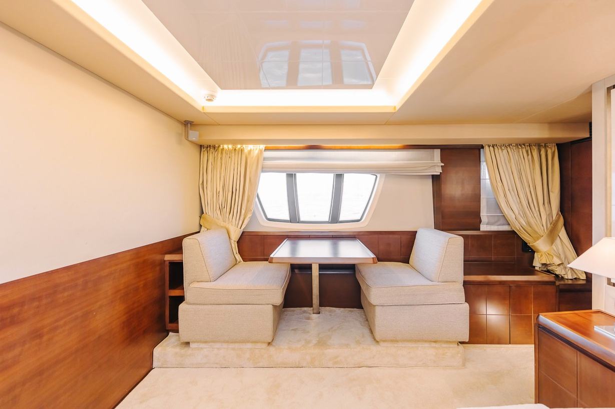 Azimut Viktoria: view 15