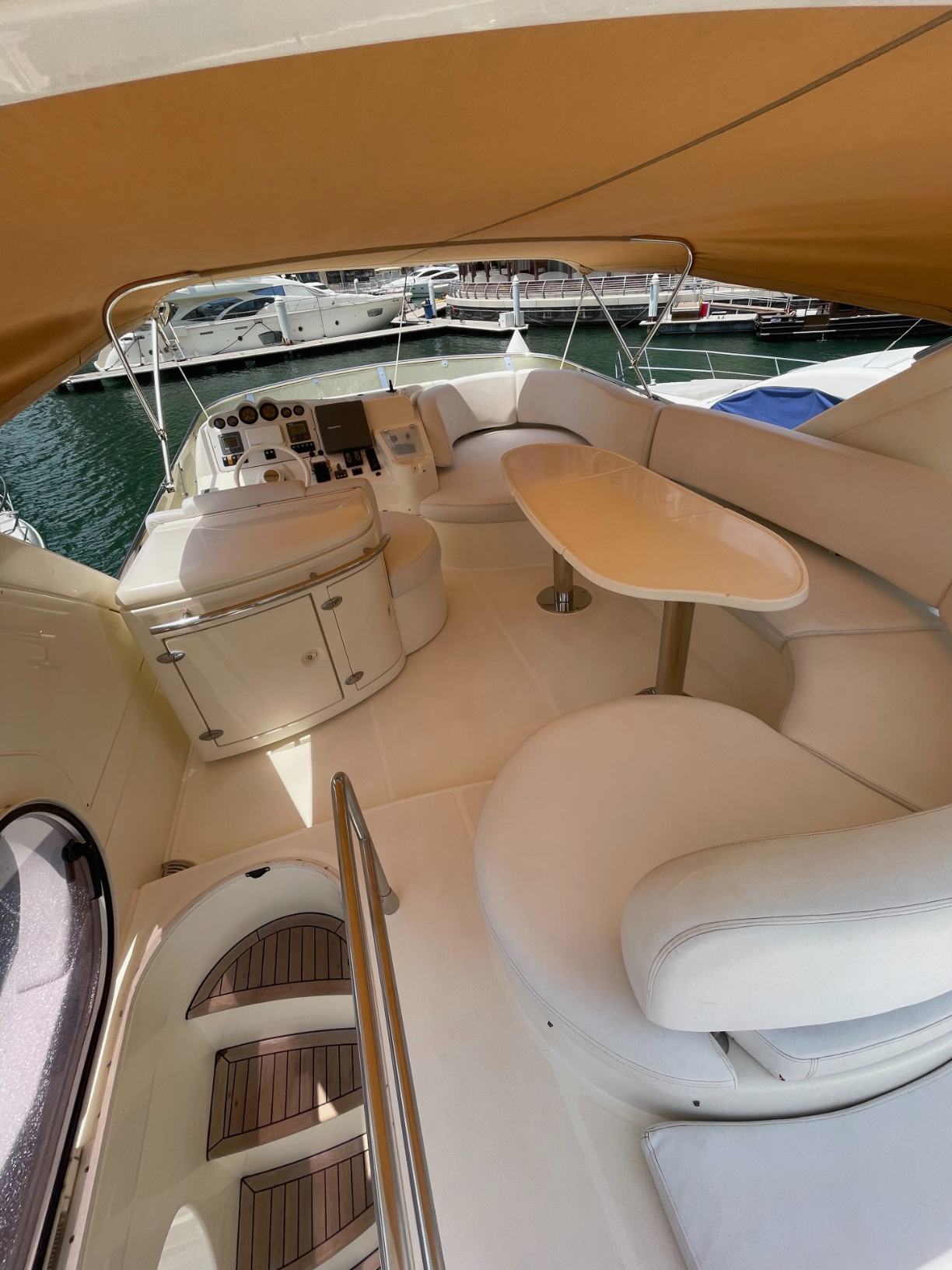 Azimut Grand Crew: view 3