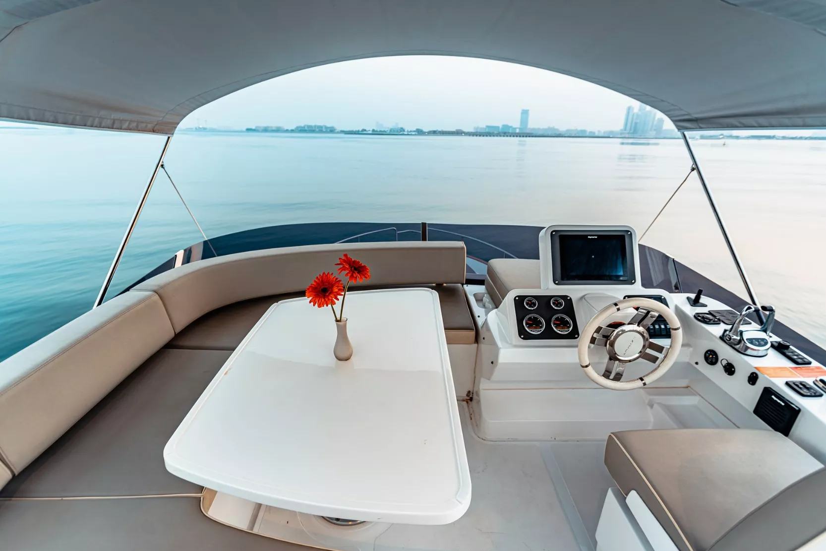 Azimut Magellano 43 ft: view 14
