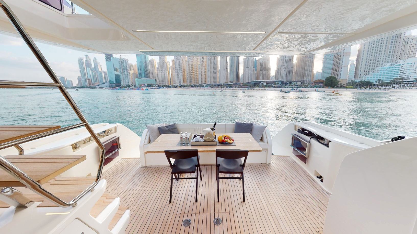Ferretti 67 ft: view 12