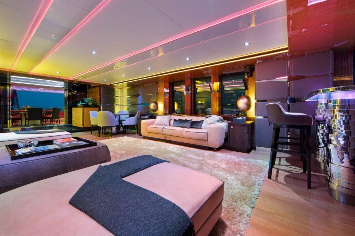 Benetti Code 8: view 8