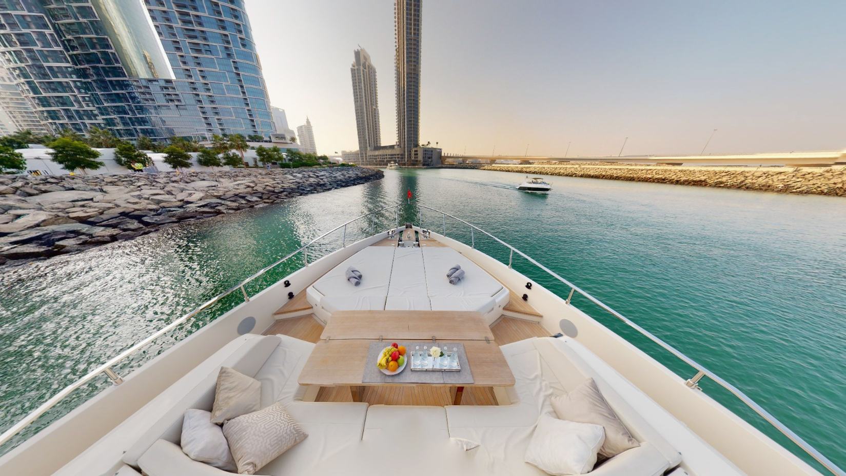 Ferretti 78 ft: view 7