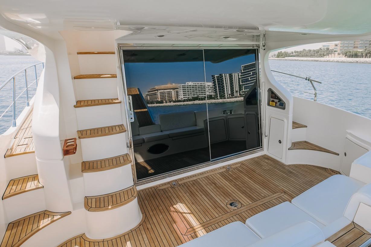 Azimut No Regrets: view 3