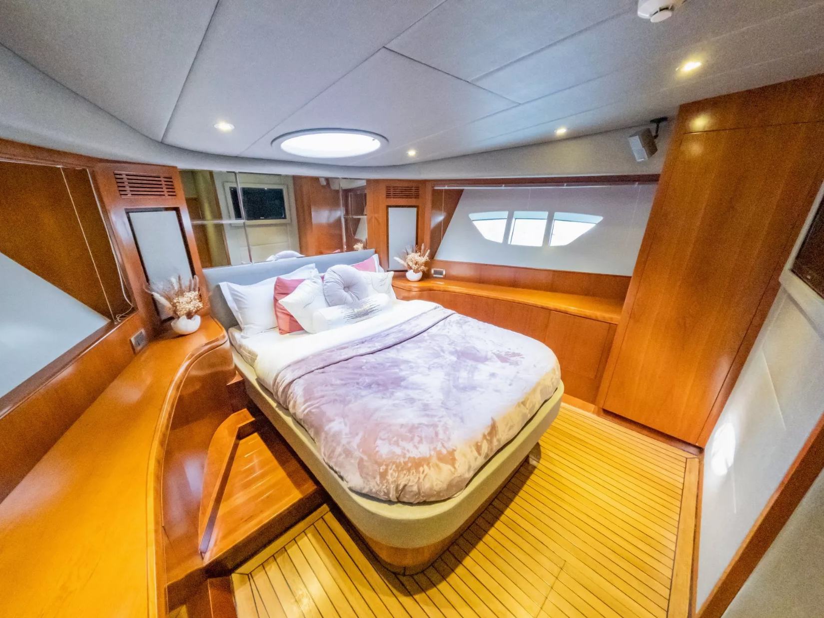 Azimut Lana: view 4