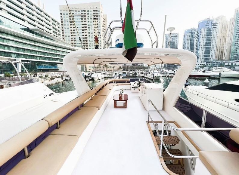 Dubai Marine Tisck: view 2