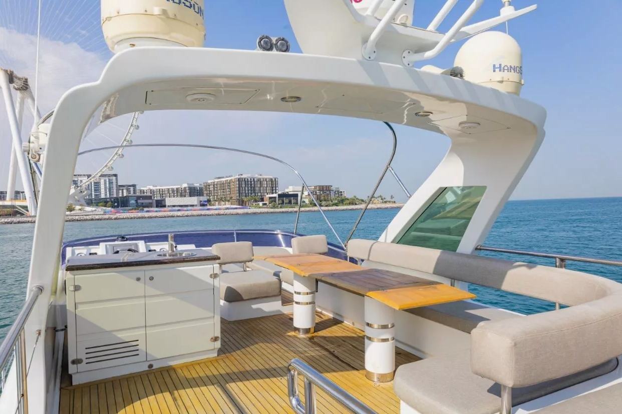 Azimut Lana: view 8