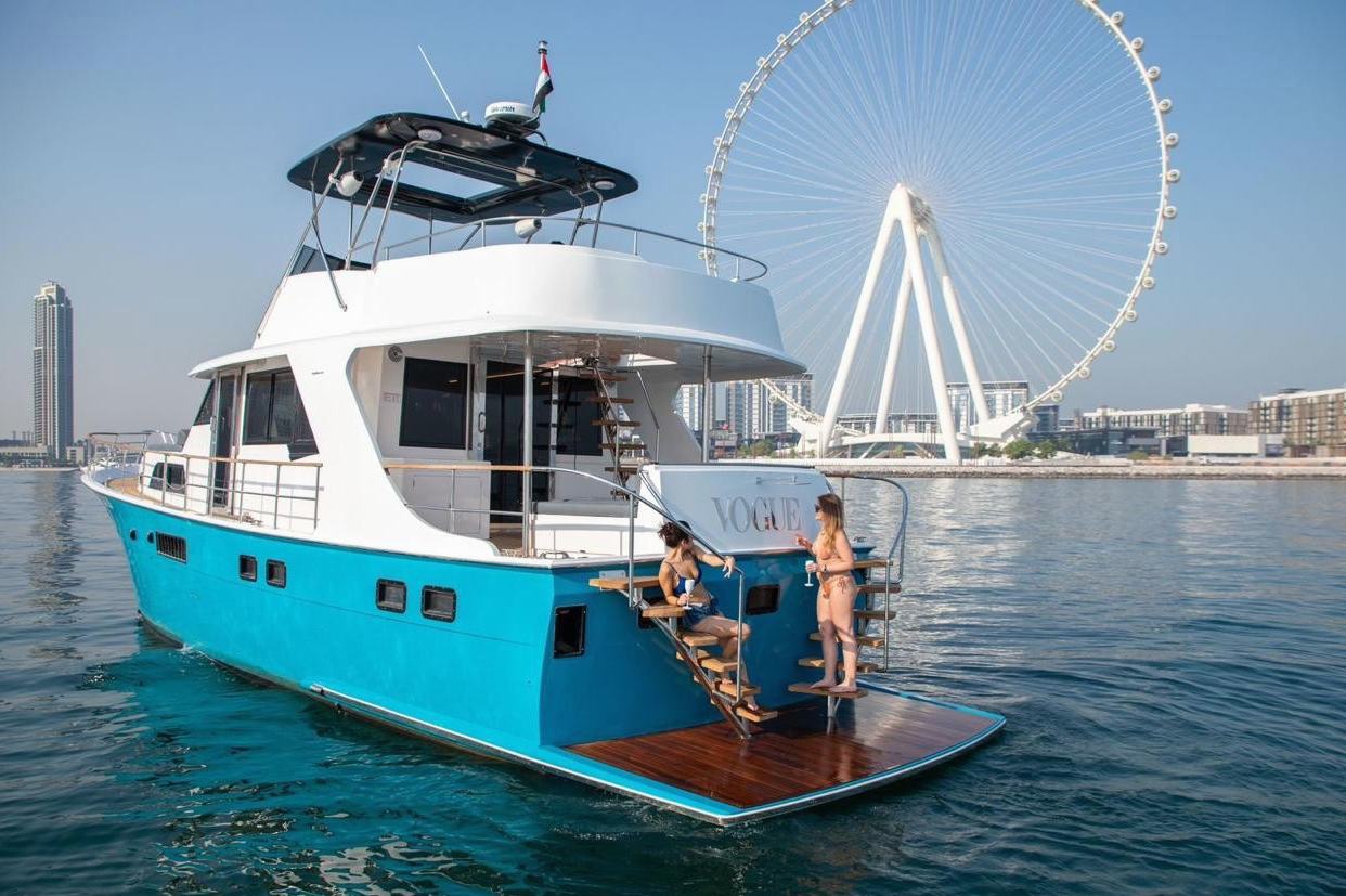 Vogue Hatteras: view 7