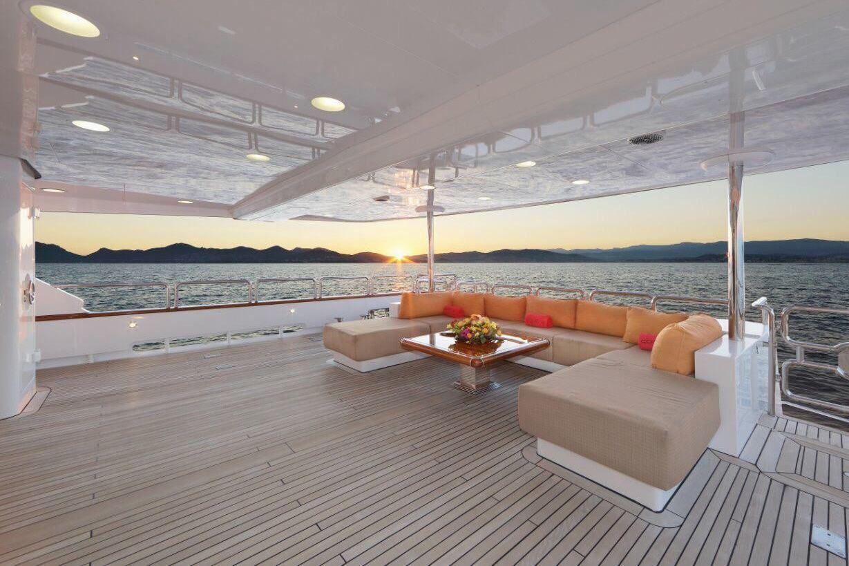 Benetti Code 8: view 4