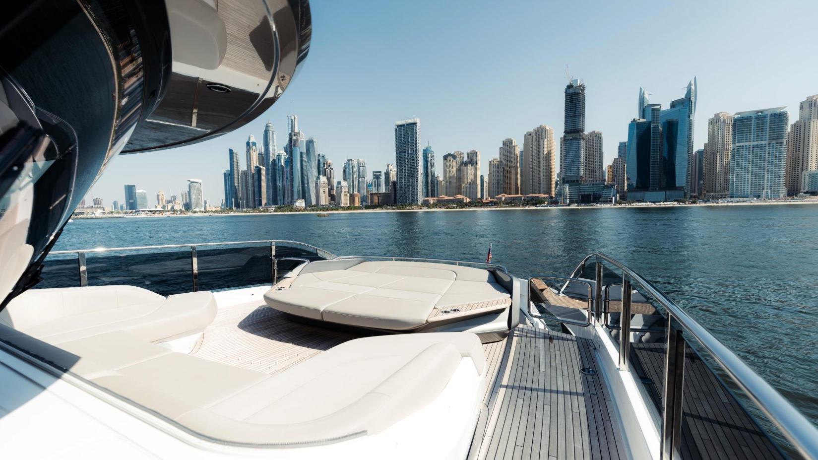 Princess 95X Super-flybridge: view 13
