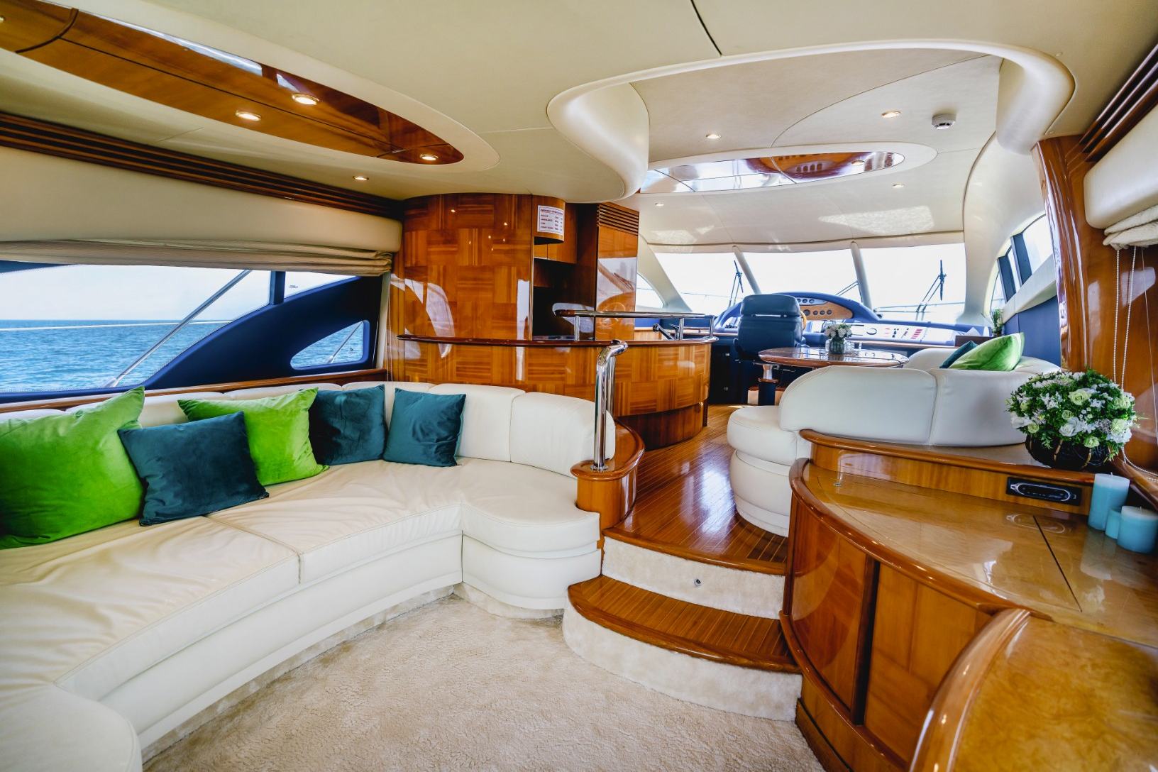 Azimut Lucky Star: view 3