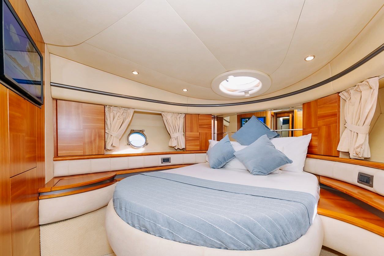 Azimut Candy: view 2