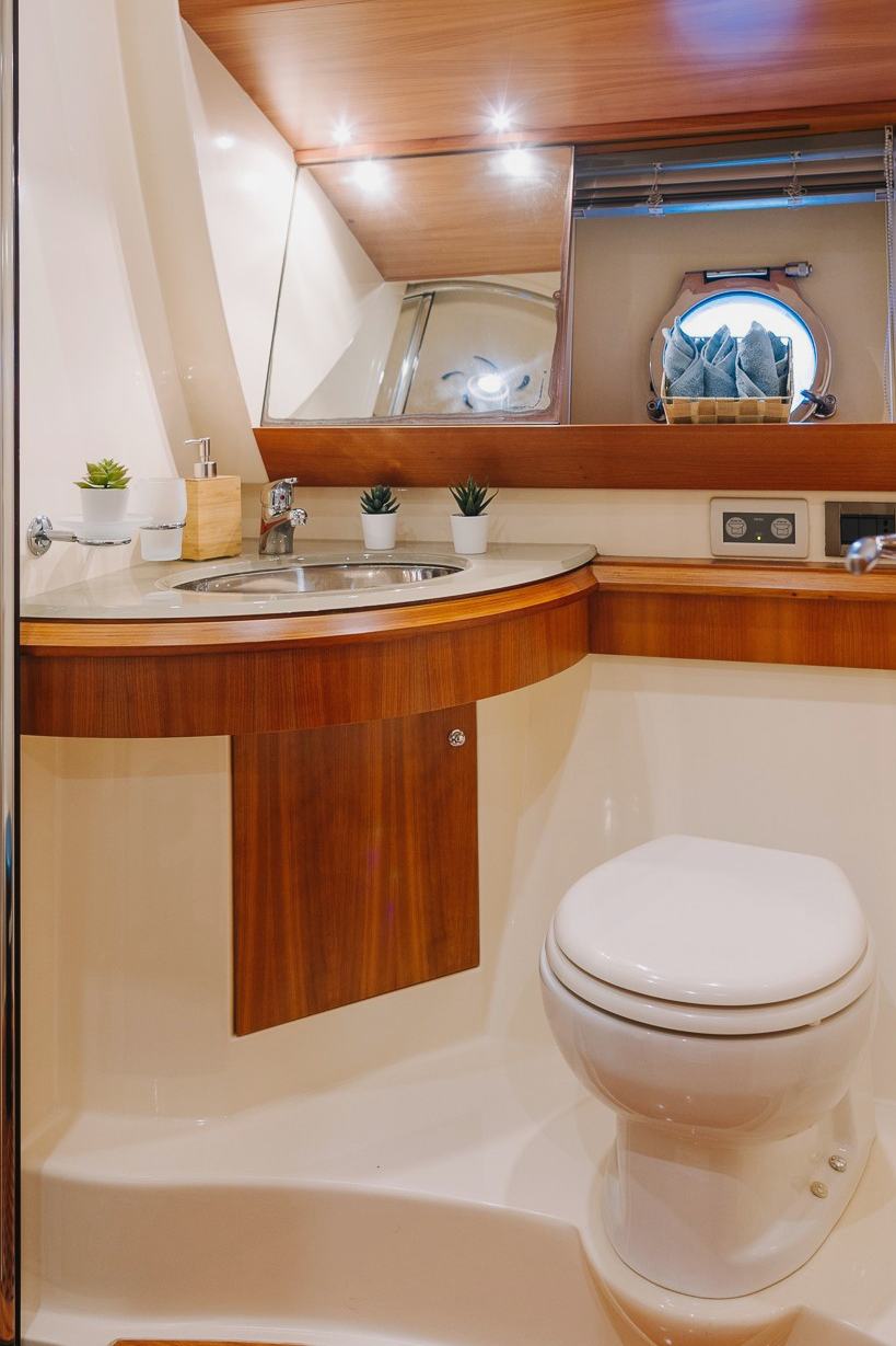 Azimut Monica: view 6
