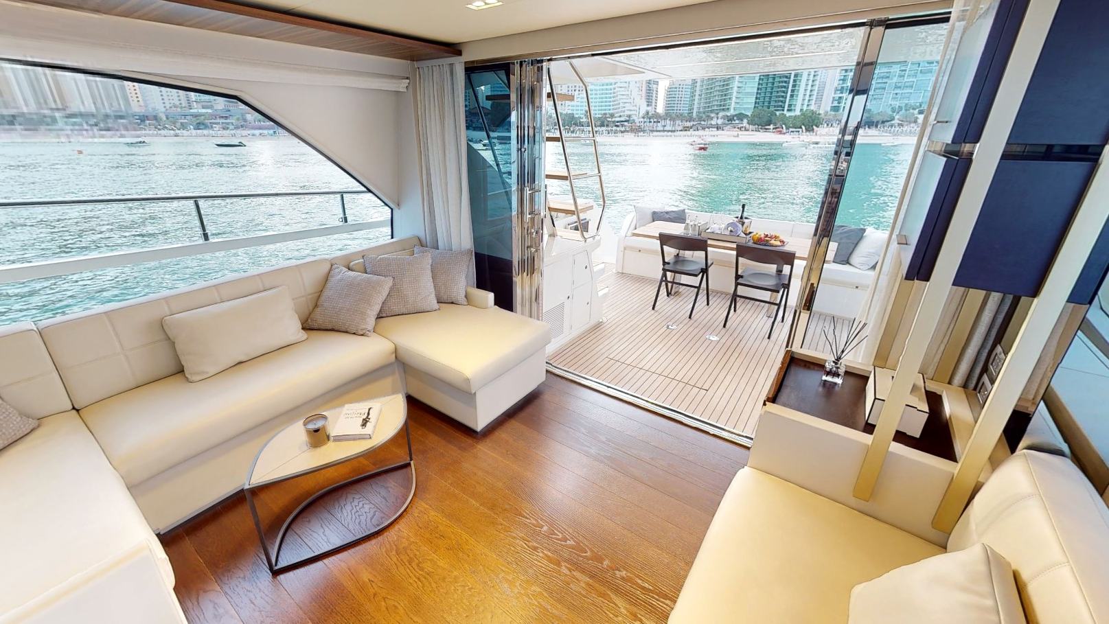 Ferretti 67 ft: view 11
