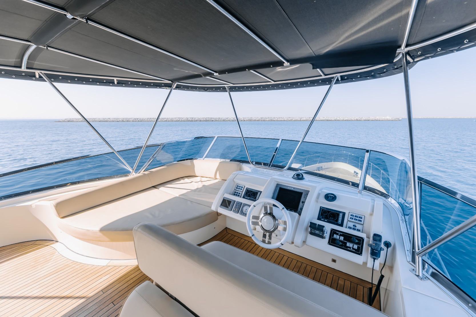 Azimut Viktoria: view 12