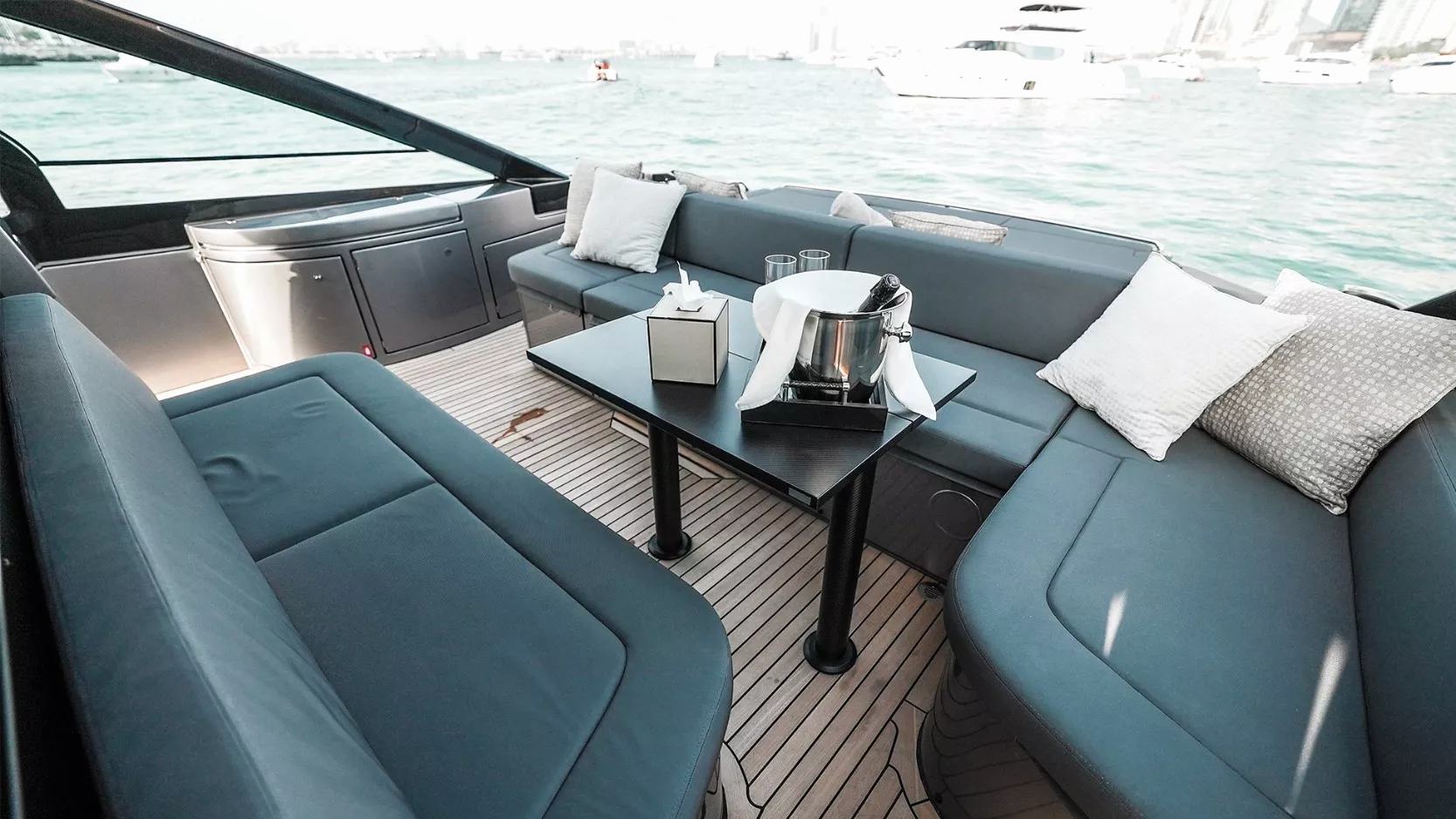 Pershing 5X Shark Grey: view 5