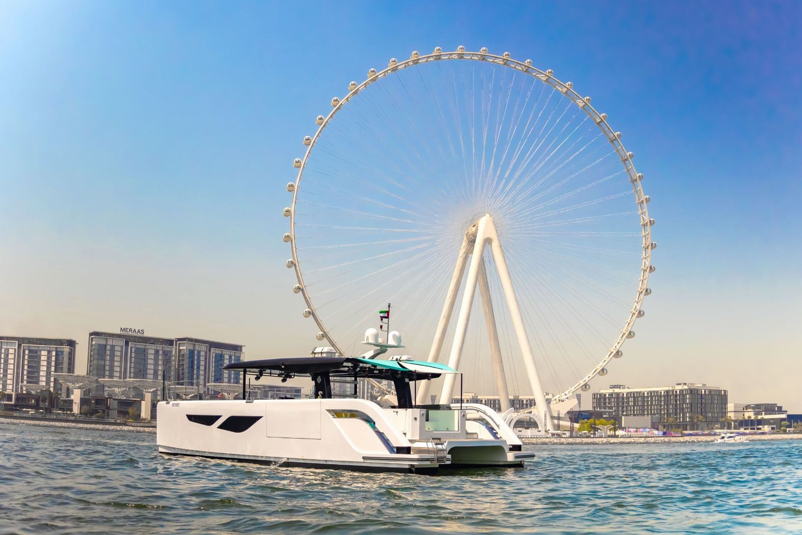Catamaran Ozone: view 12