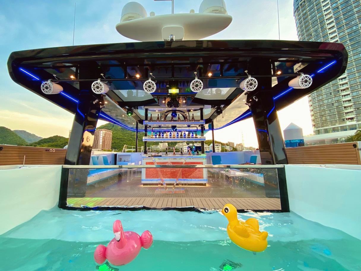 Catamaran Ozone: view 14