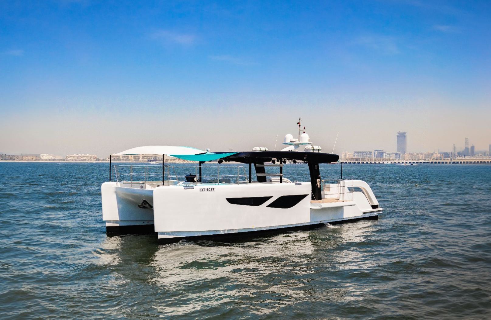 Catamaran Ozone: view 9