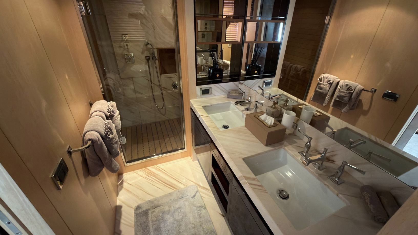 Azimut Satisfaction: view 9
