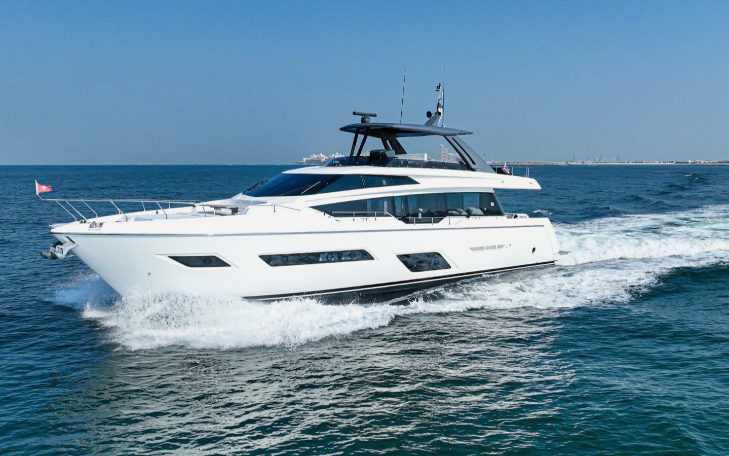 Ferretti 78 ft