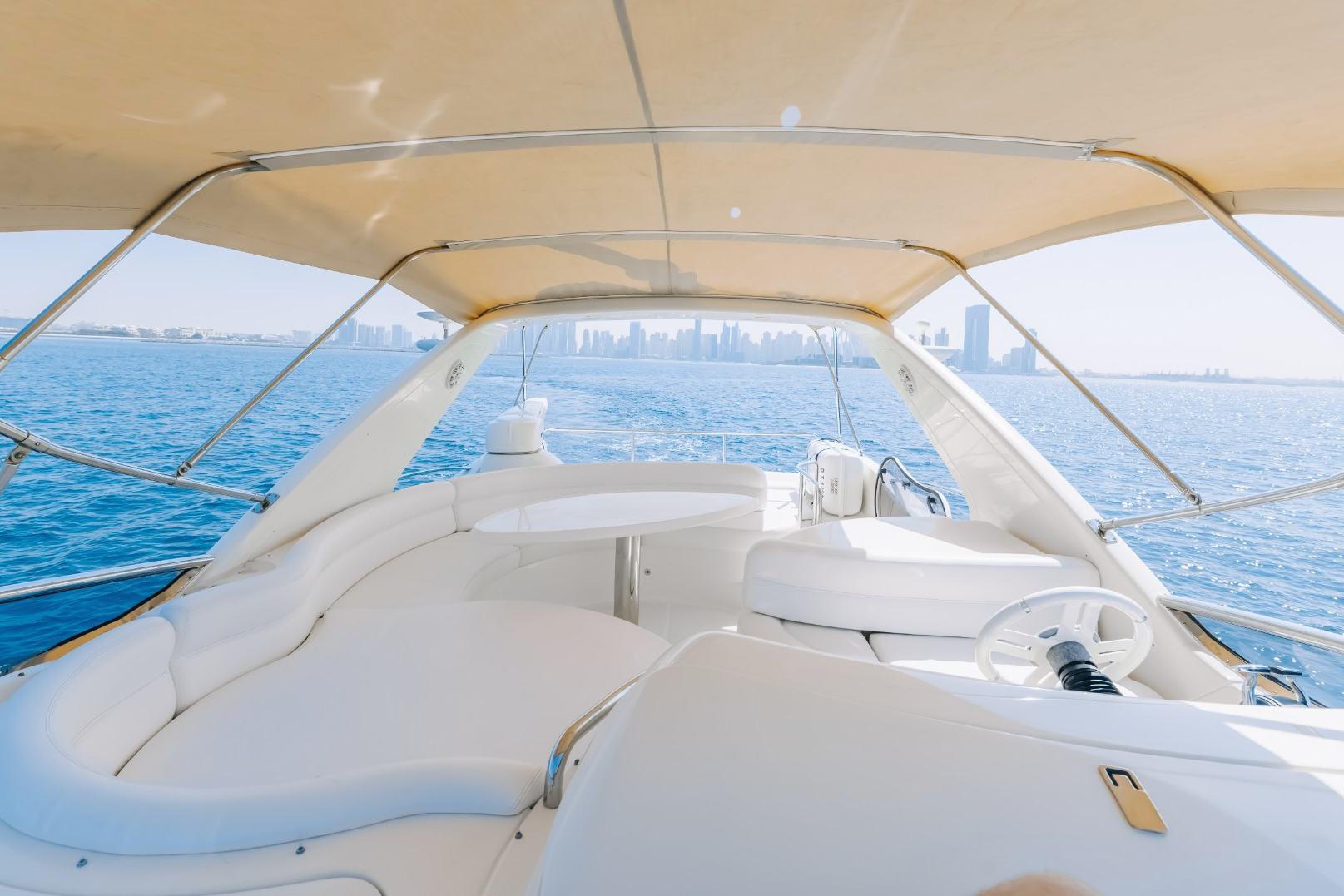 Azimut White Pearl: view 4